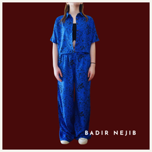 Cargar imagen en el visor de la galería, Crop Blue Animal