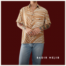 Cargar imagen en el visor de la galería, Camisa Beige Palm