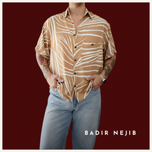 Cargar imagen en el visor de la galería, Camisa Beige Palm