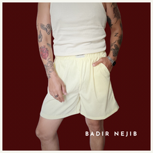 Cargar imagen en el visor de la galería, Short Yellow Boxer